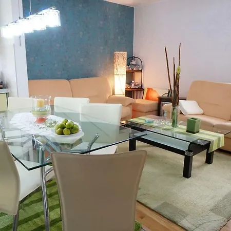 Apartmán Ema *